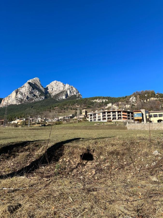 Saldes Pedraforca Leilighet Eksteriør bilde